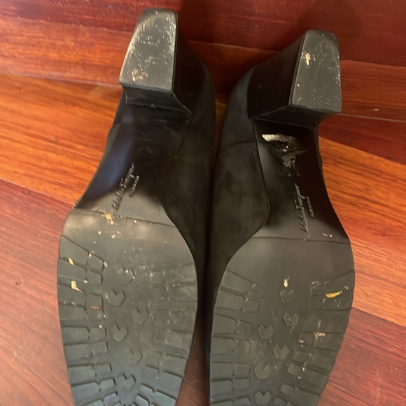 Salvatore Ferragamo black suede shoes size 7 1/2 - Picture 7 of 7